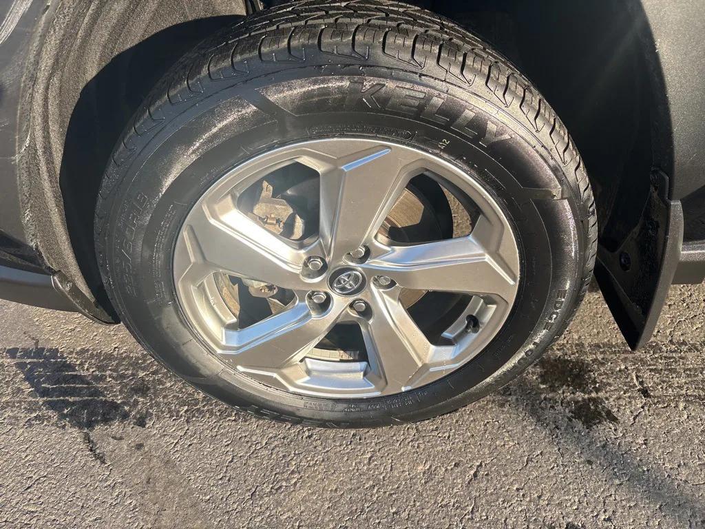 used 2020 Toyota RAV4 Hybrid car, priced at $25,391