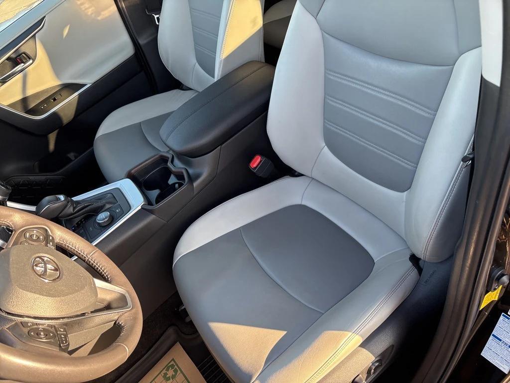 used 2020 Toyota RAV4 Hybrid car, priced at $25,391