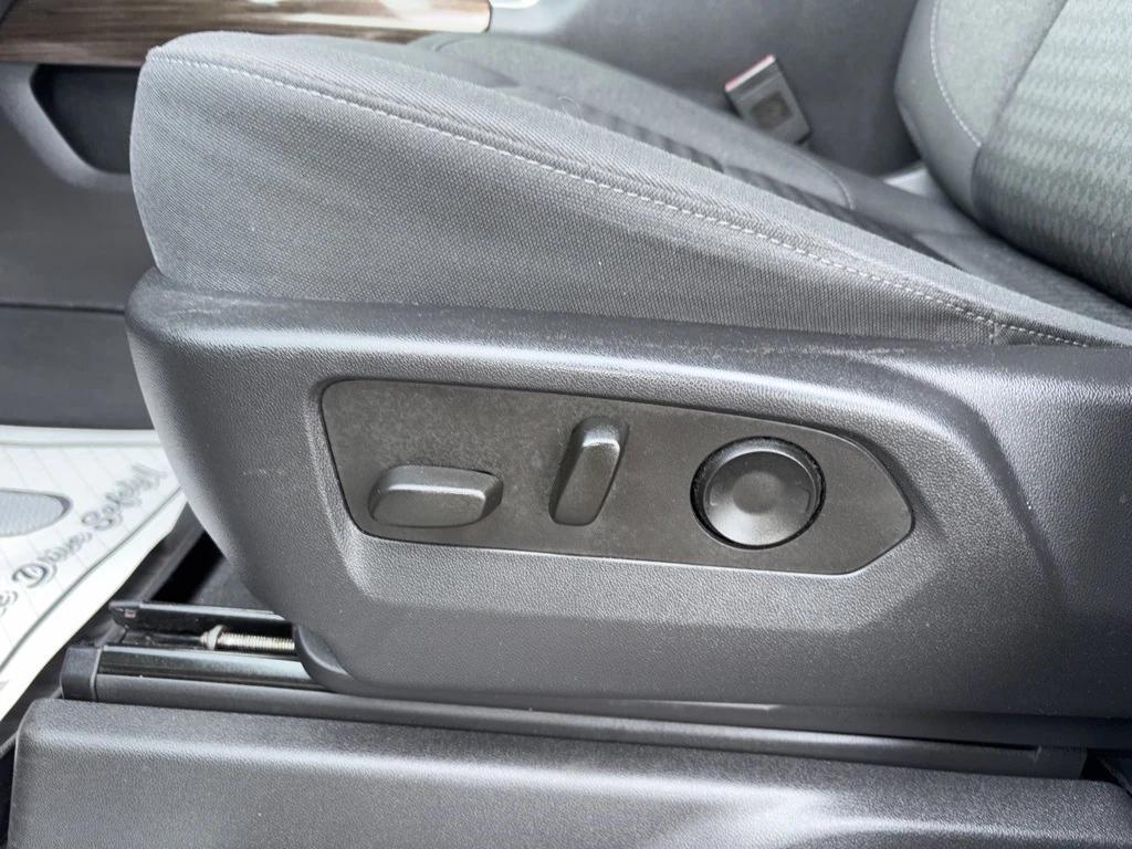 used 2023 Chevrolet Silverado 1500 car, priced at $43,995