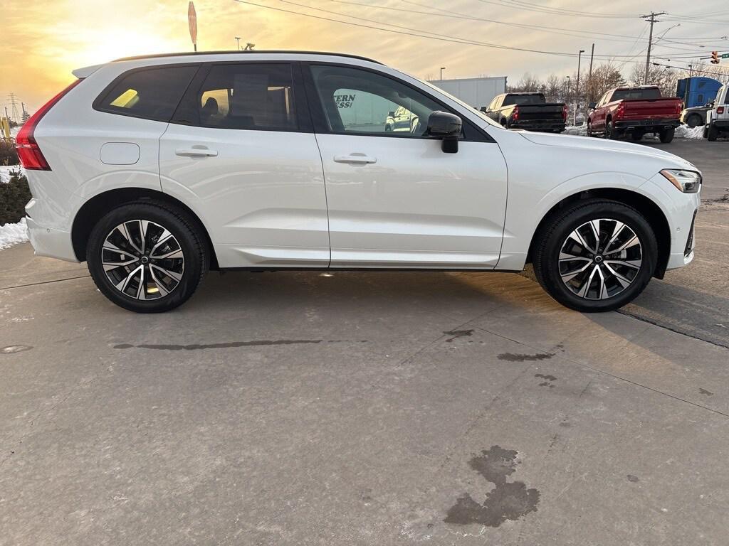 used 2025 Volvo XC60 car, priced at $37,239
