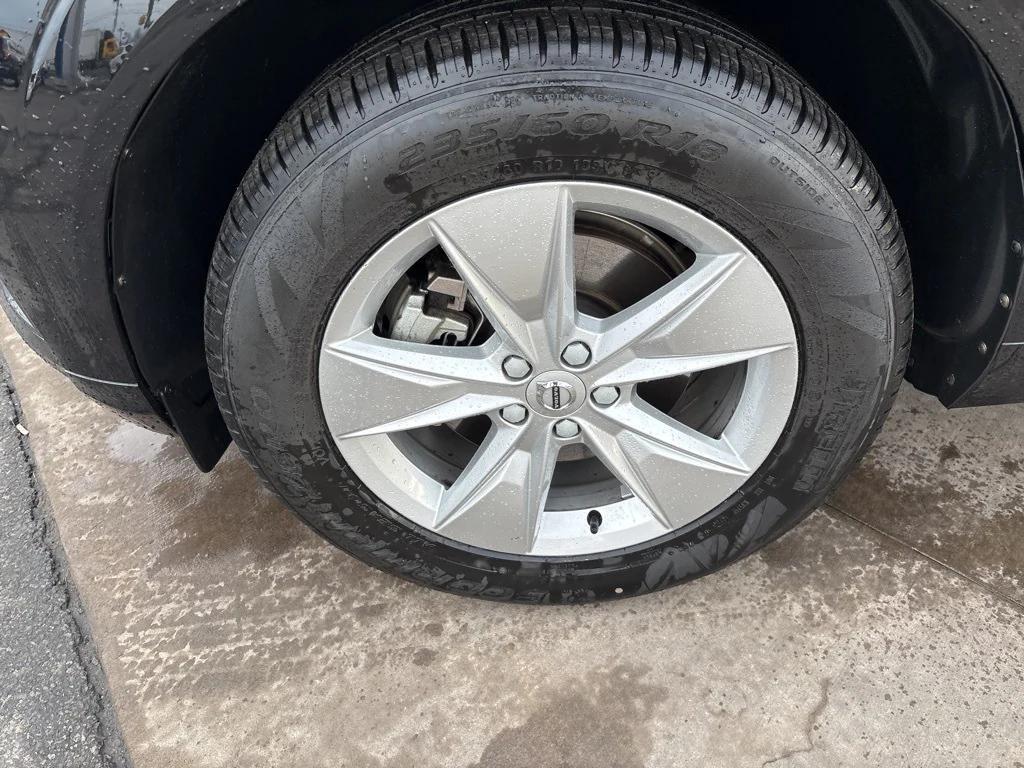 used 2022 Volvo XC60 car, priced at $23,774