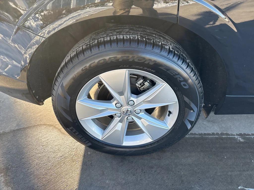 used 2022 Volvo XC60 car, priced at $22,744