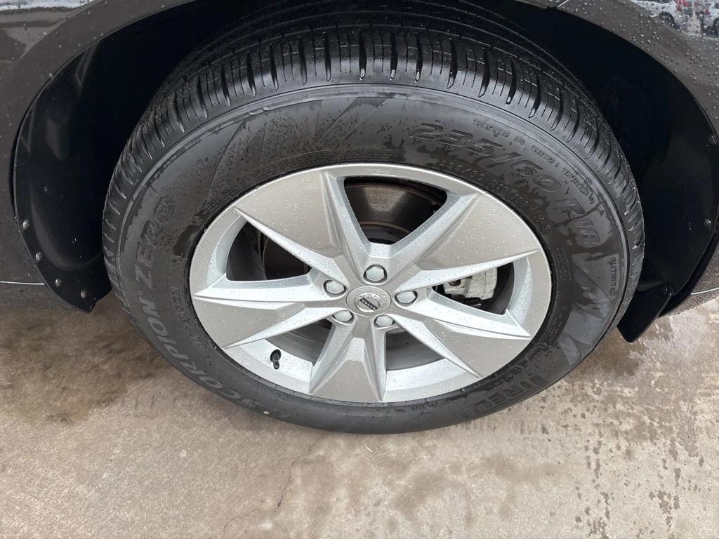 used 2022 Volvo XC60 car, priced at $23,774