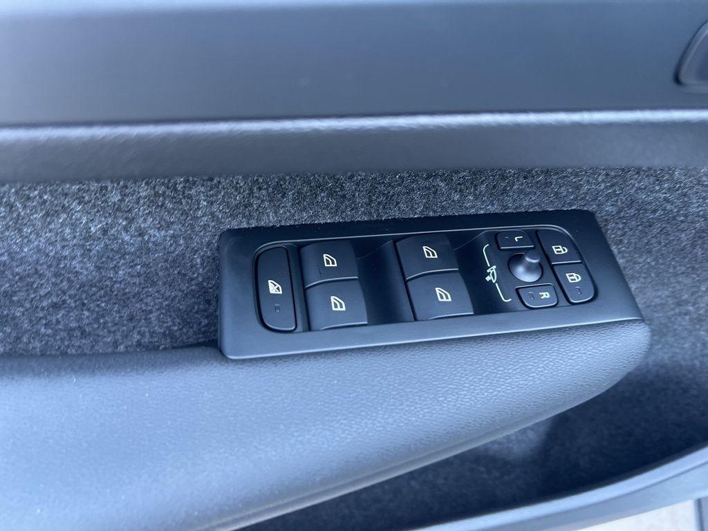 new 2026 Volvo XC40 car, priced at $50,150