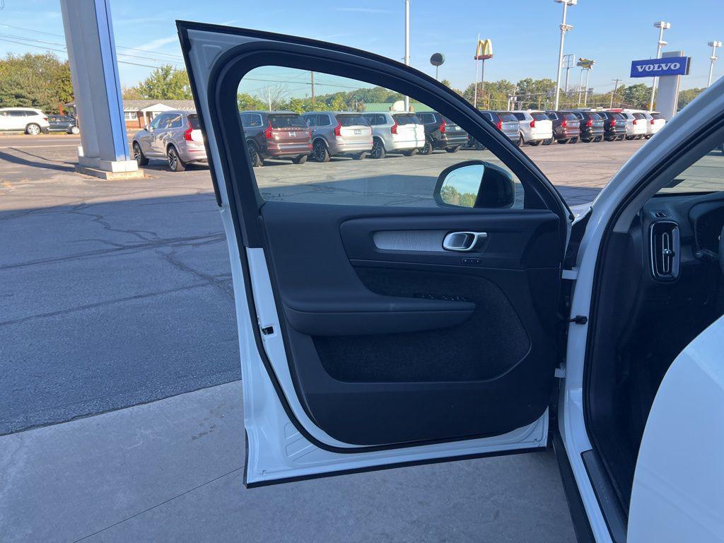 new 2026 Volvo XC40 car, priced at $50,150