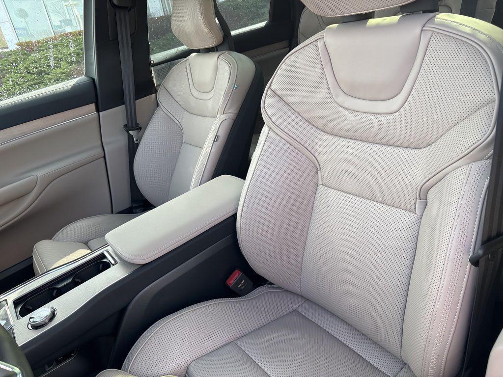 new 2026 Volvo EX90 car, priced at $94,740