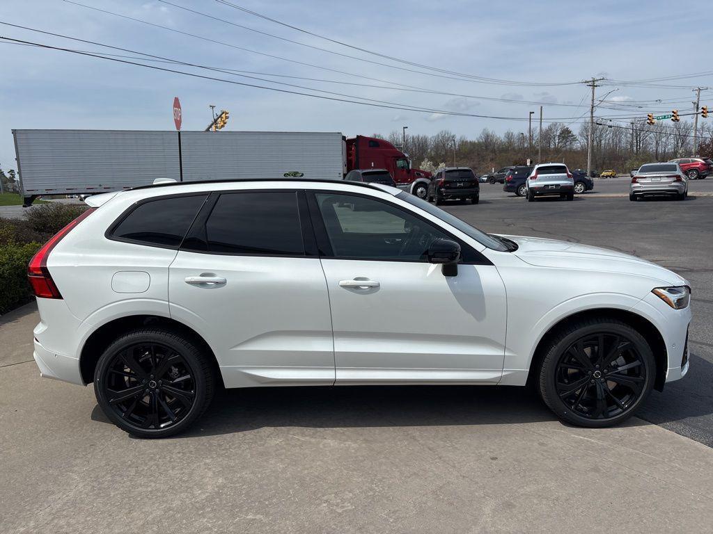 new 2026 Volvo XC60 Plug-In Hybrid car, priced at $75,440