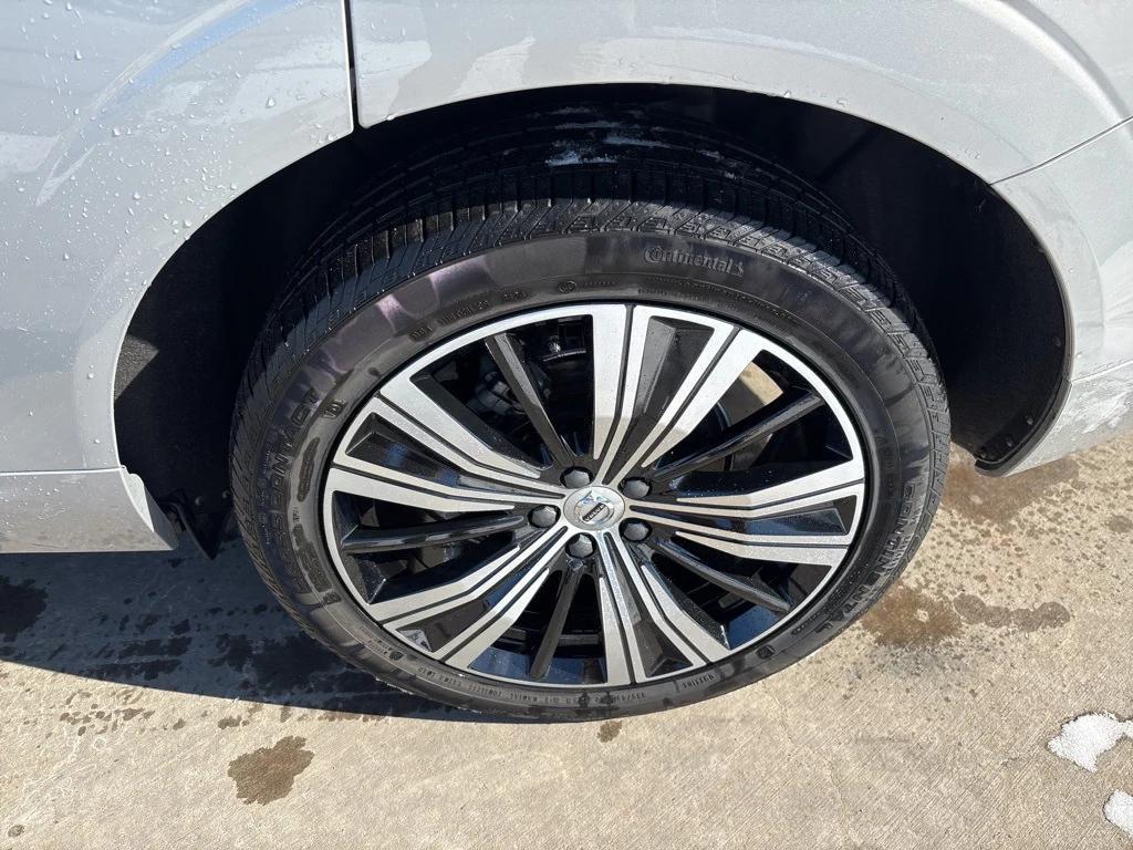 used 2023 Volvo XC60 car, priced at $29,787