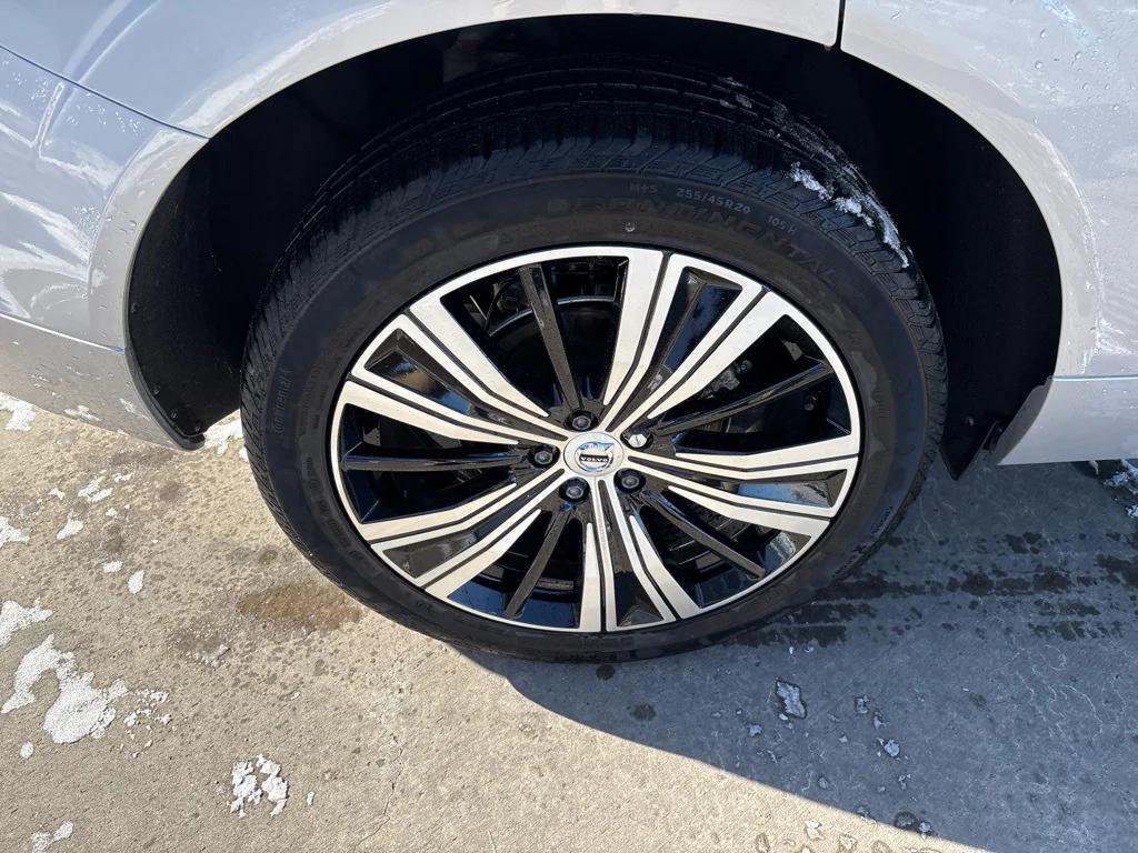 used 2023 Volvo XC60 car, priced at $29,787
