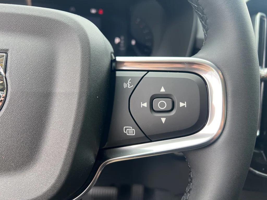 new 2026 Volvo XC40 car, priced at $50,150