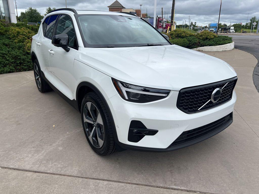 new 2026 Volvo XC40 car, priced at $49,150