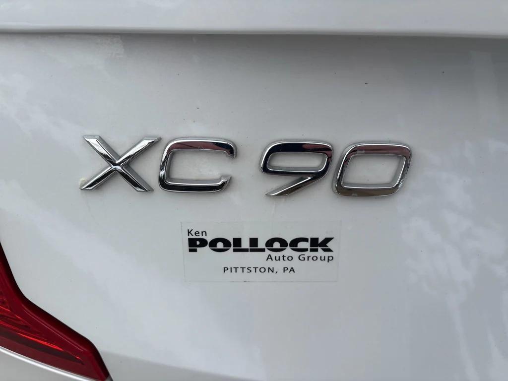 used 2024 Volvo XC90 Recharge Plug-In Hybrid car, priced at $50,995