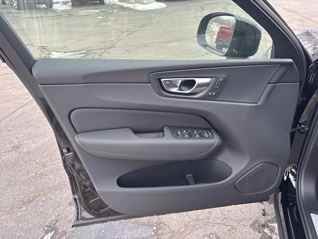 new 2026 Volvo XC60 car, priced at $57,985