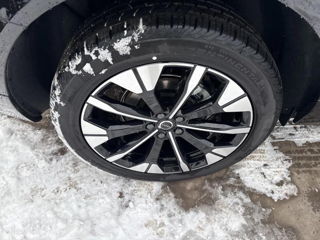 new 2026 Volvo XC60 car, priced at $57,985