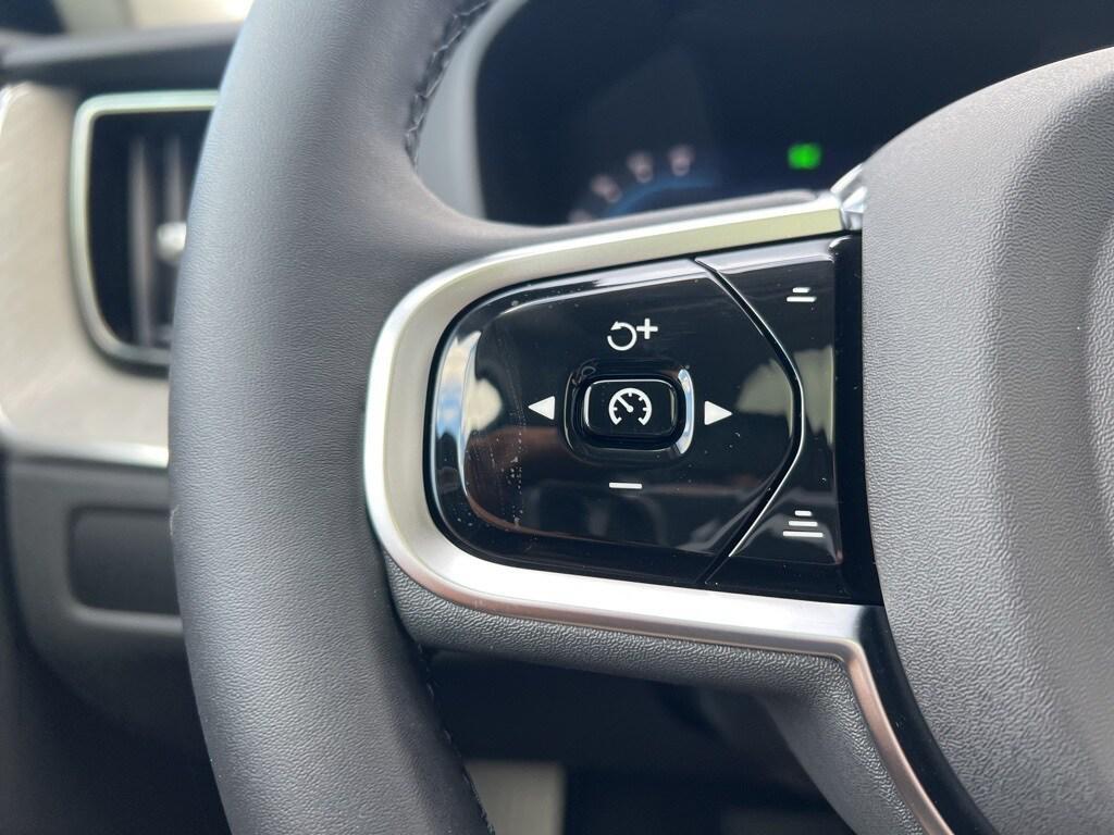 new 2025 Volvo XC60 Plug-In Hybrid car, priced at $50,658