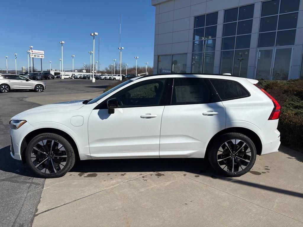 new 2026 Volvo XC60 Plug-In Hybrid car, priced at $70,590