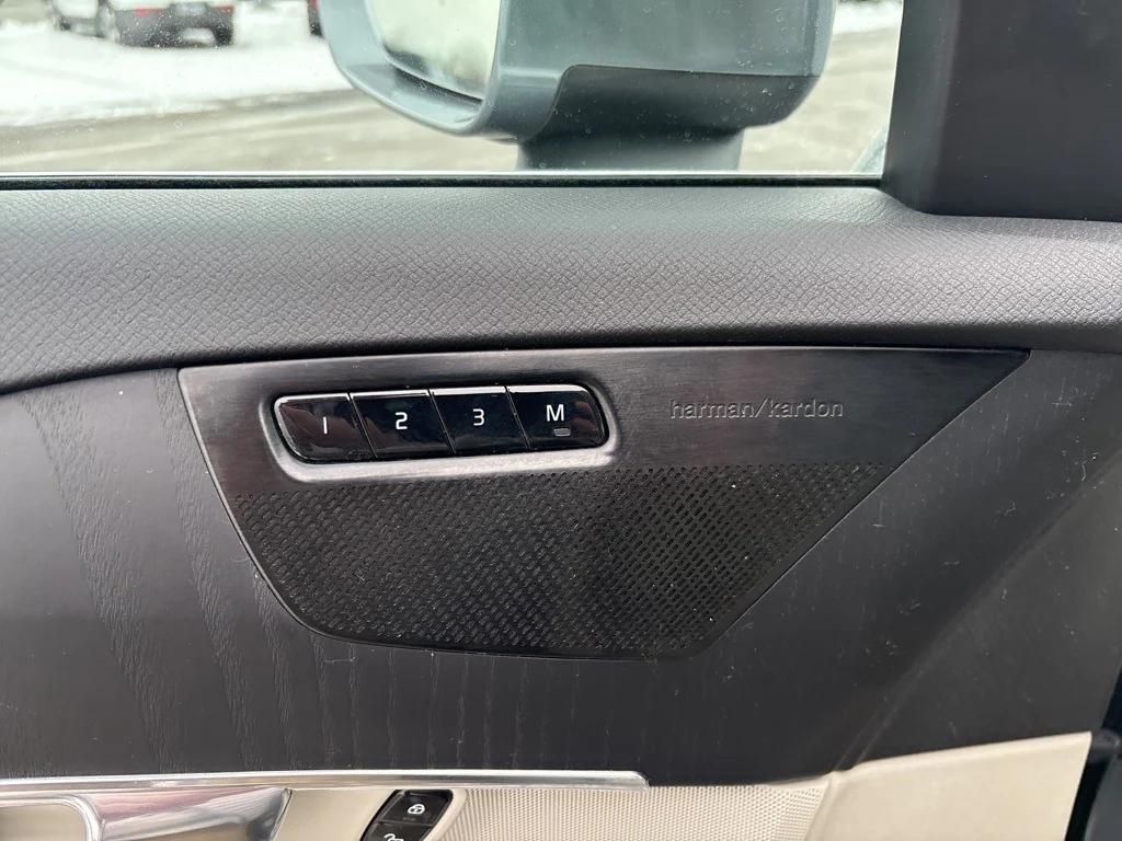 used 2020 Volvo XC90 car, priced at $23,286