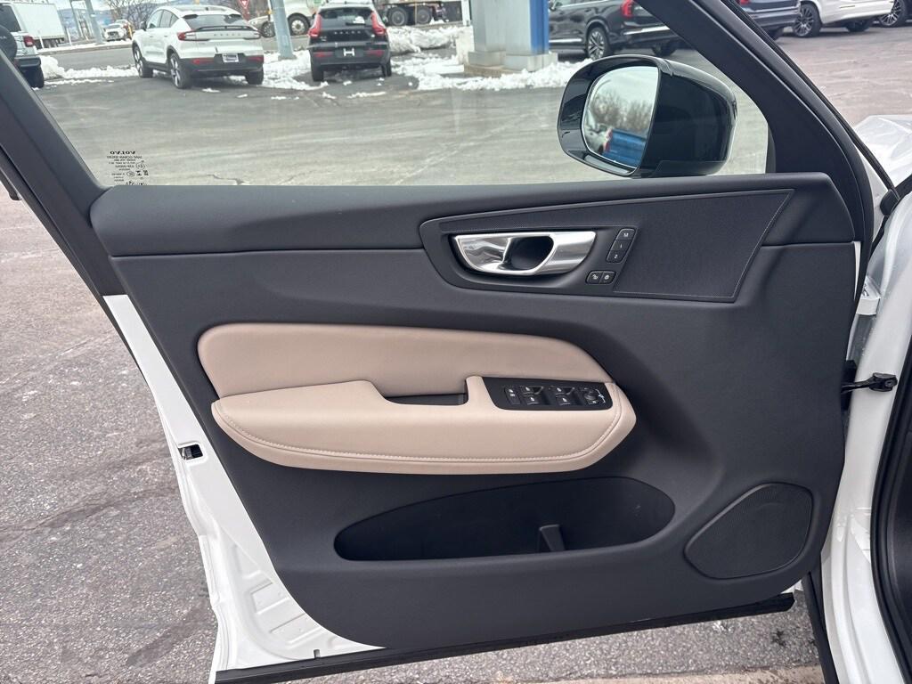 new 2026 Volvo XC60 car, priced at $57,985