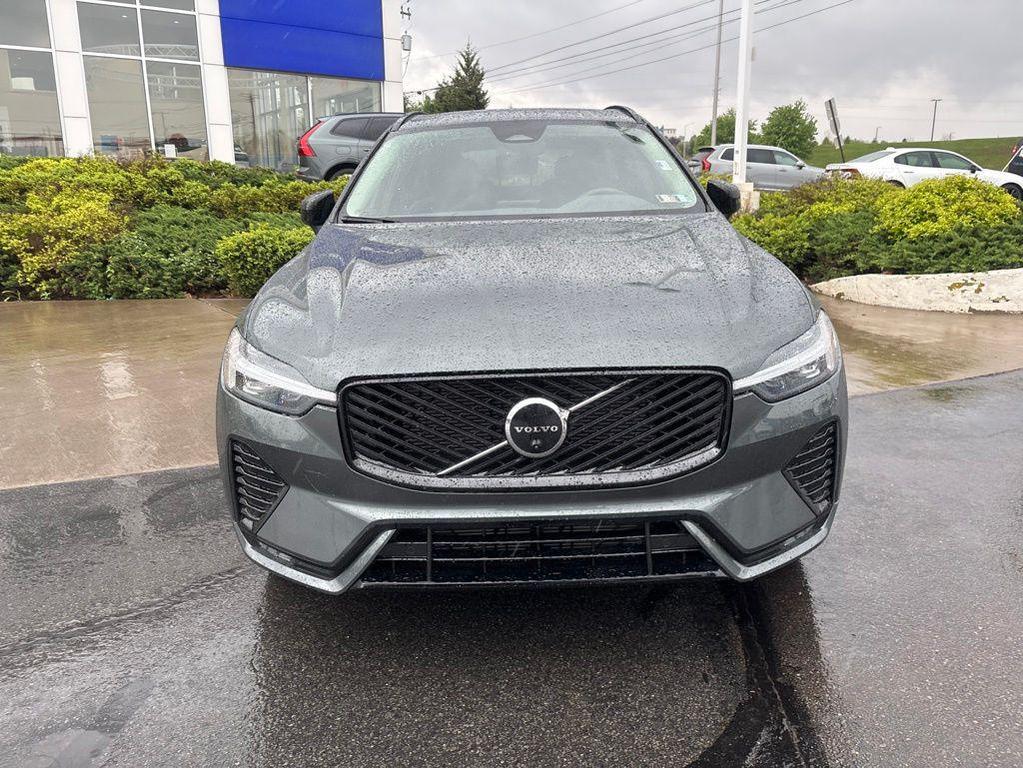 new 2026 Volvo XC60 car, priced at $58,490