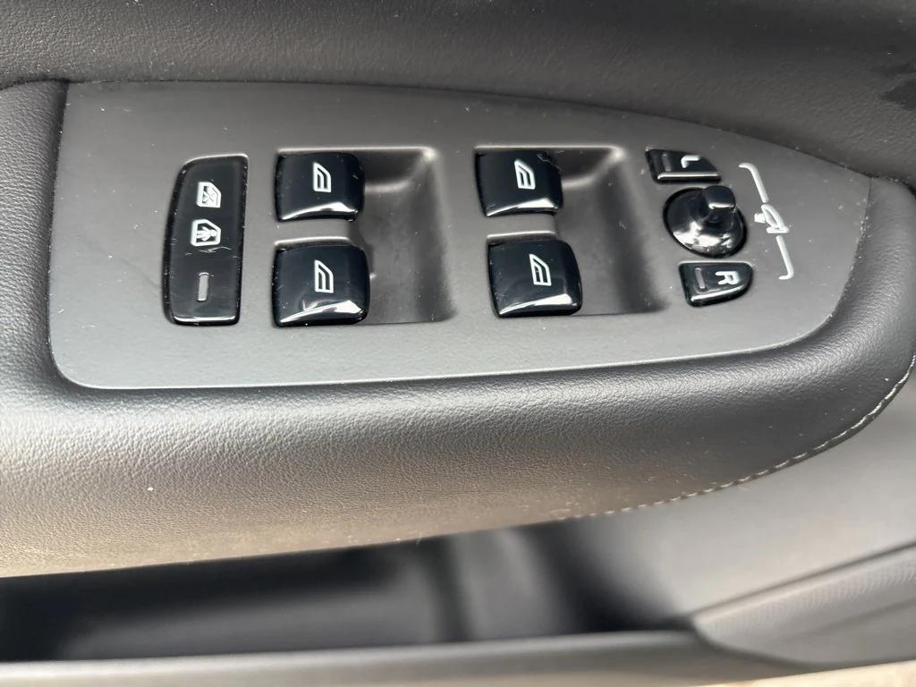 used 2023 Volvo XC90 car, priced at $36,991