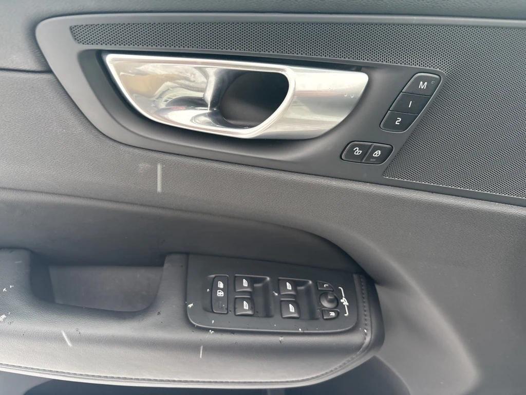 used 2024 Volvo XC60 car, priced at $35,994