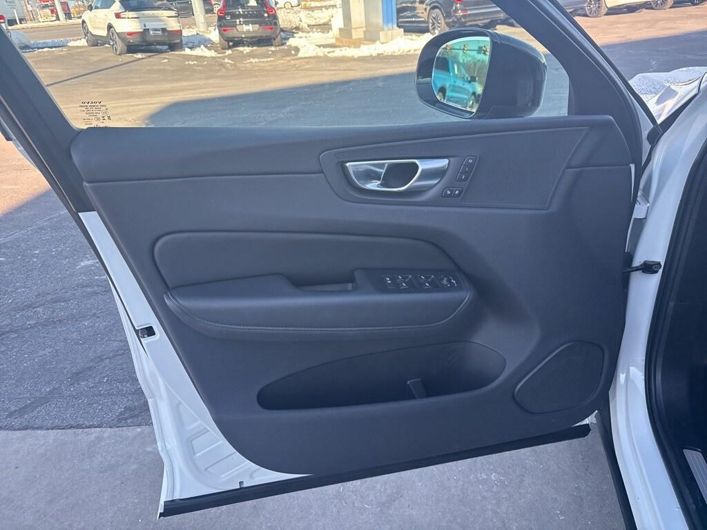 used 2025 Volvo XC60 car, priced at $37,357
