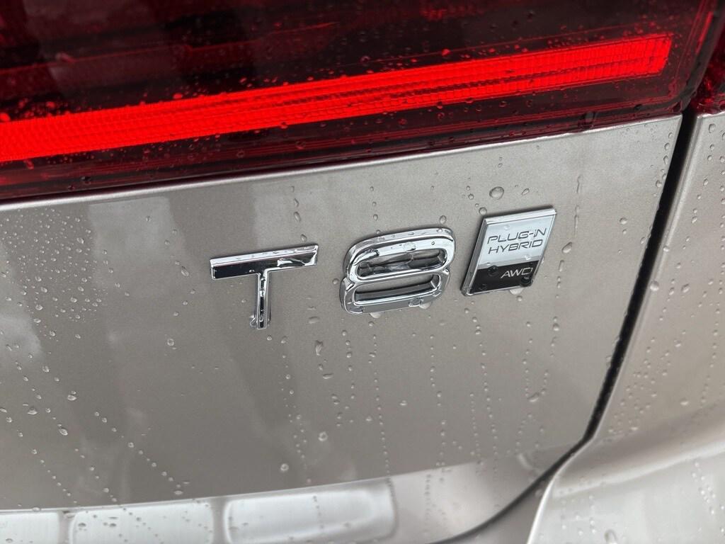 new 2026 Volvo XC60 Plug-In Hybrid car, priced at $75,355