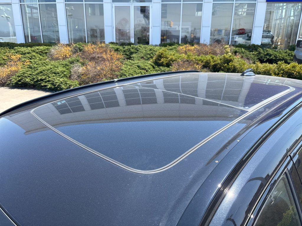 new 2026 Volvo XC60 Plug-In Hybrid car, priced at $70,590