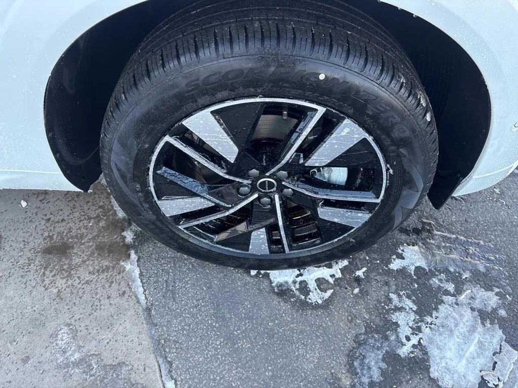 new 2026 Volvo XC60 car, priced at $58,360