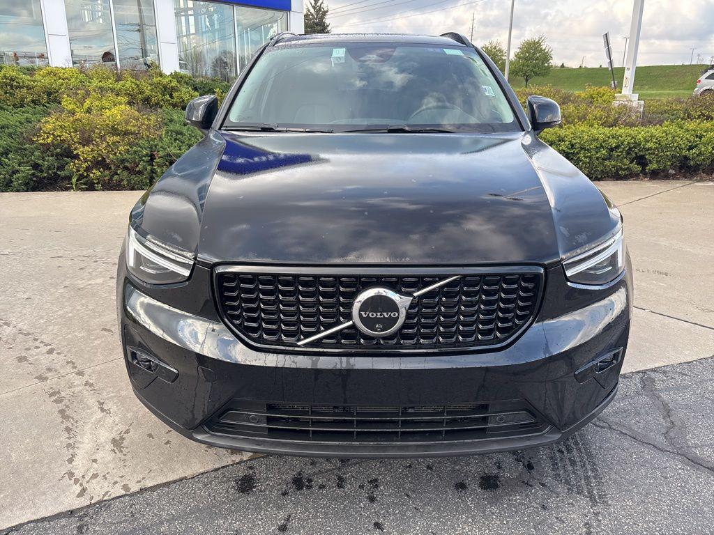 used 2026 Volvo XC40 car, priced at $43,995