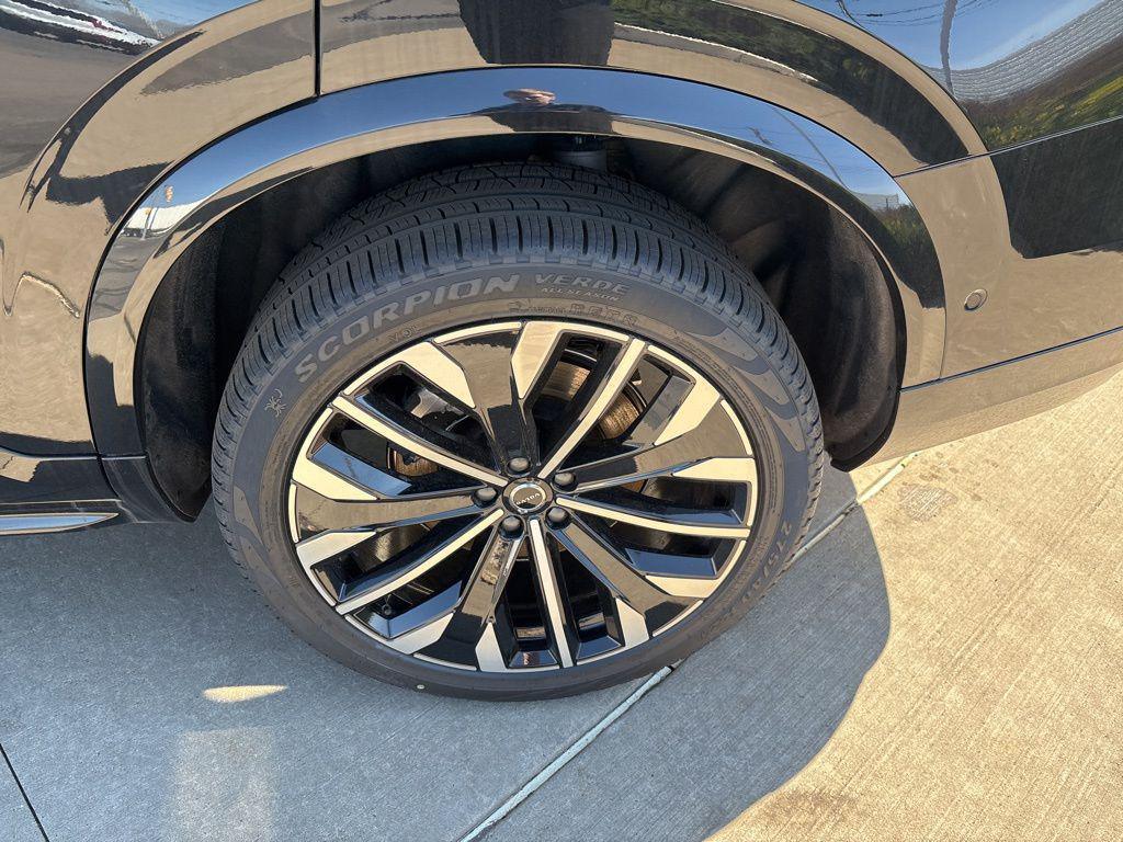 new 2026 Volvo XC90 Plug-In Hybrid car, priced at $85,745