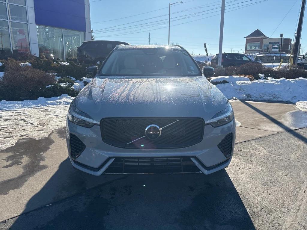 new 2026 Volvo XC60 Plug-In Hybrid car, priced at $75,235