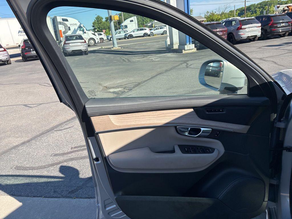 used 2025 Volvo XC90 car, priced at $53,975