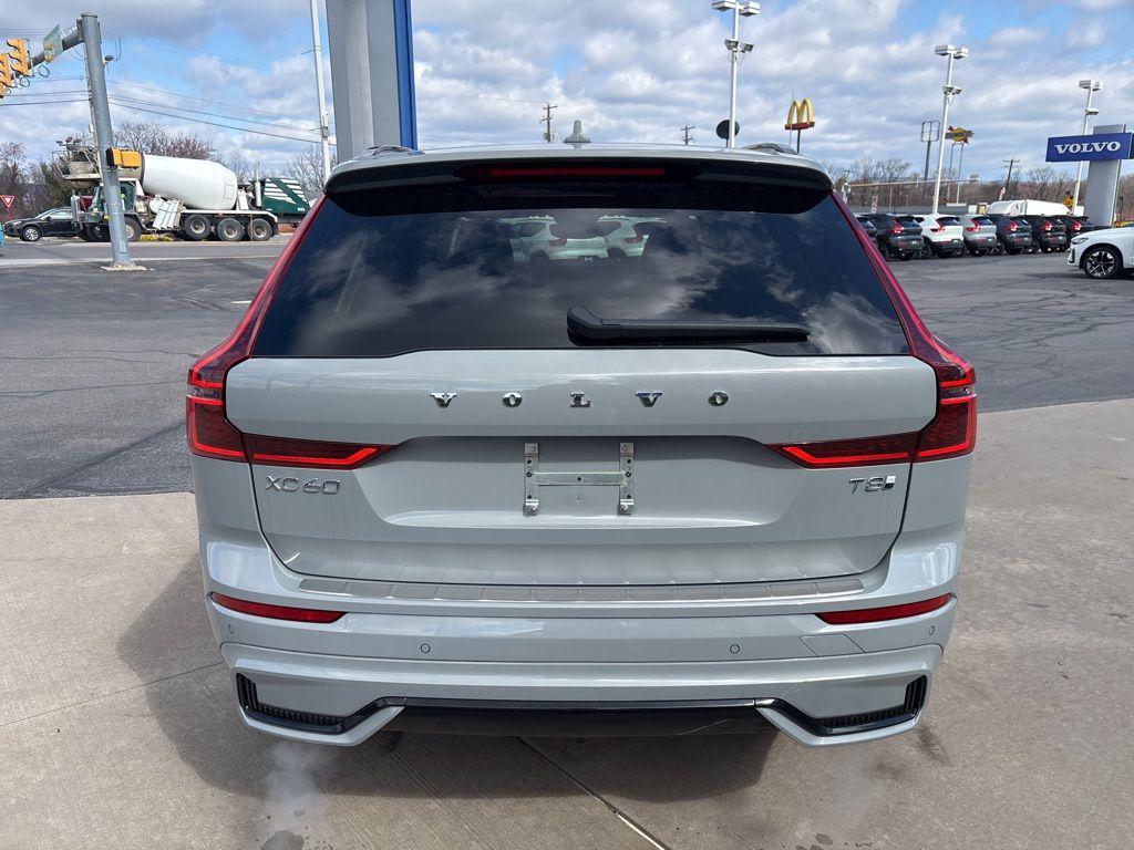 new 2026 Volvo XC60 Plug-In Hybrid car, priced at $69,285