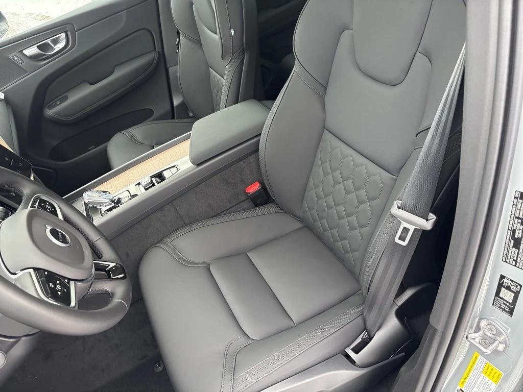 new 2026 Volvo XC60 Plug-In Hybrid car, priced at $69,285