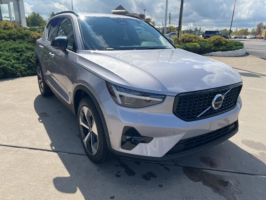 new 2026 Volvo XC40 car, priced at $50,150
