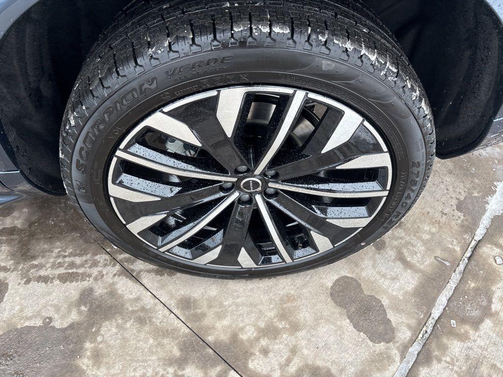 new 2026 Volvo XC90 car, priced at $75,155
