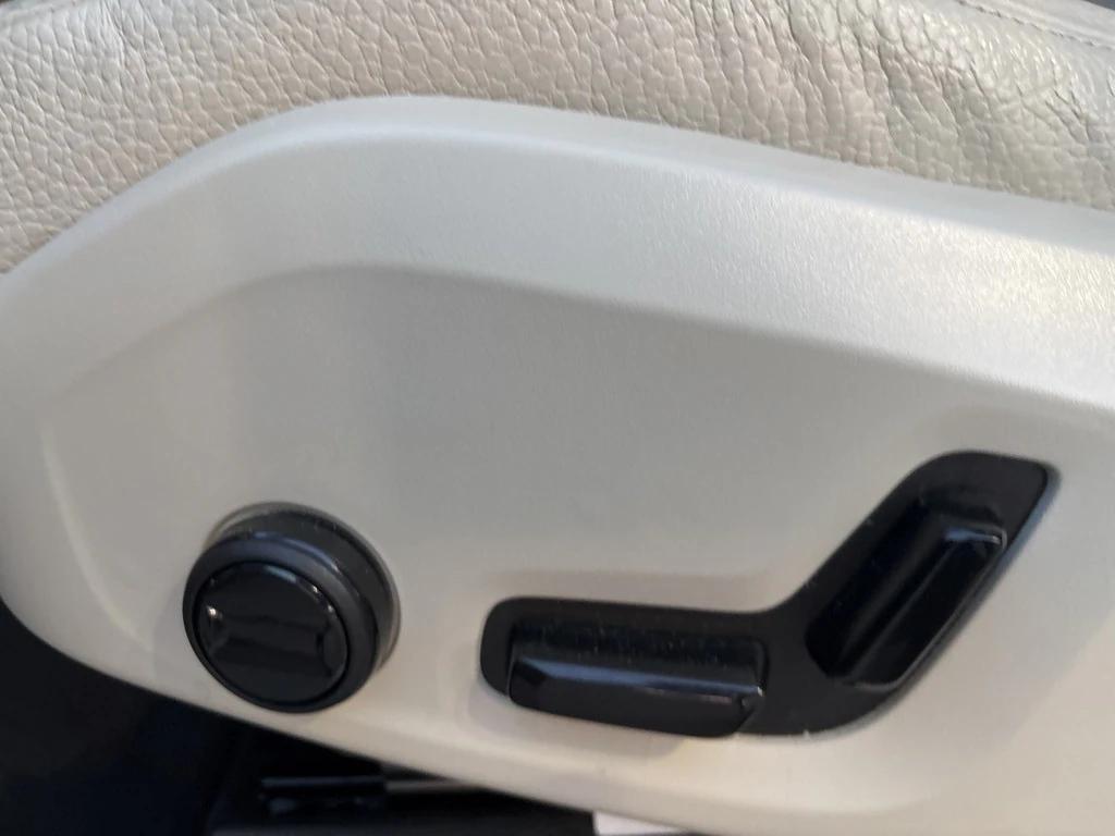 used 2023 Volvo XC90 car, priced at $39,638