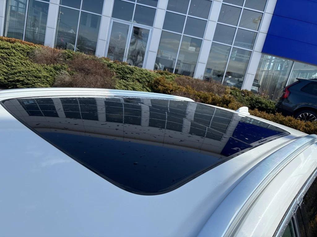 used 2023 Volvo XC60 car, priced at $30,560