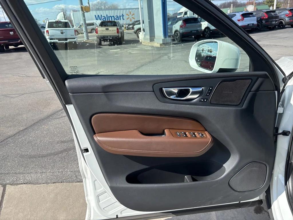 used 2023 Volvo XC60 car, priced at $30,560