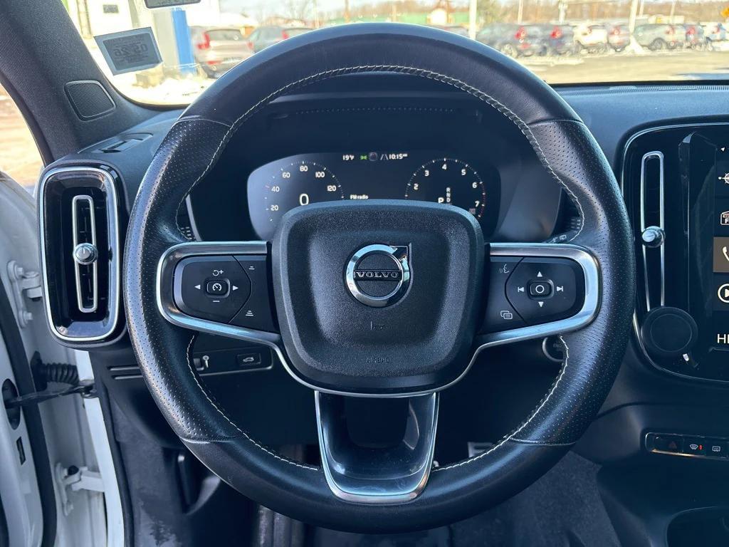 used 2021 Volvo XC40 car, priced at $23,238