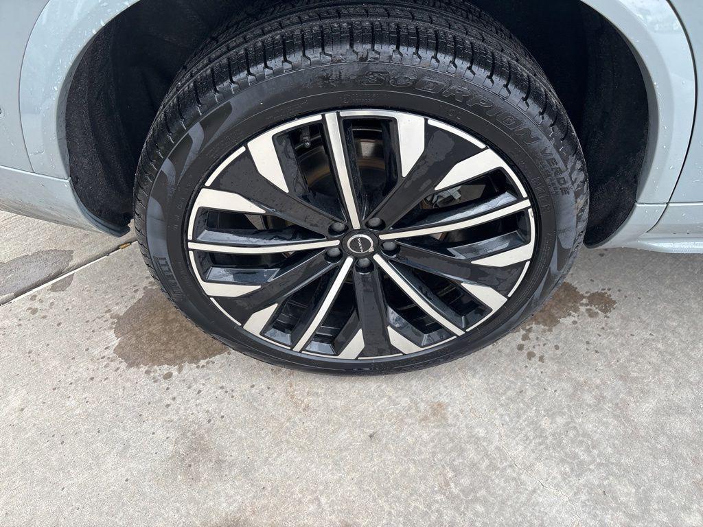 used 2026 Volvo XC90 car, priced at $62,995