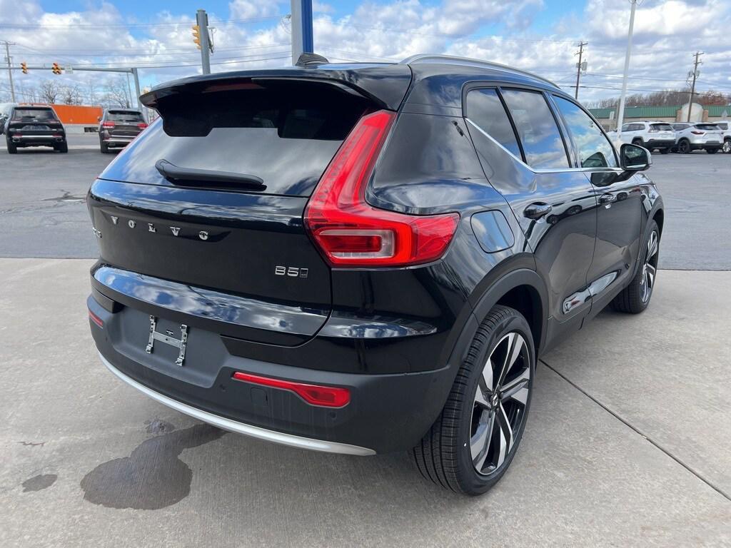 new 2025 Volvo XC40 car, priced at $49,235