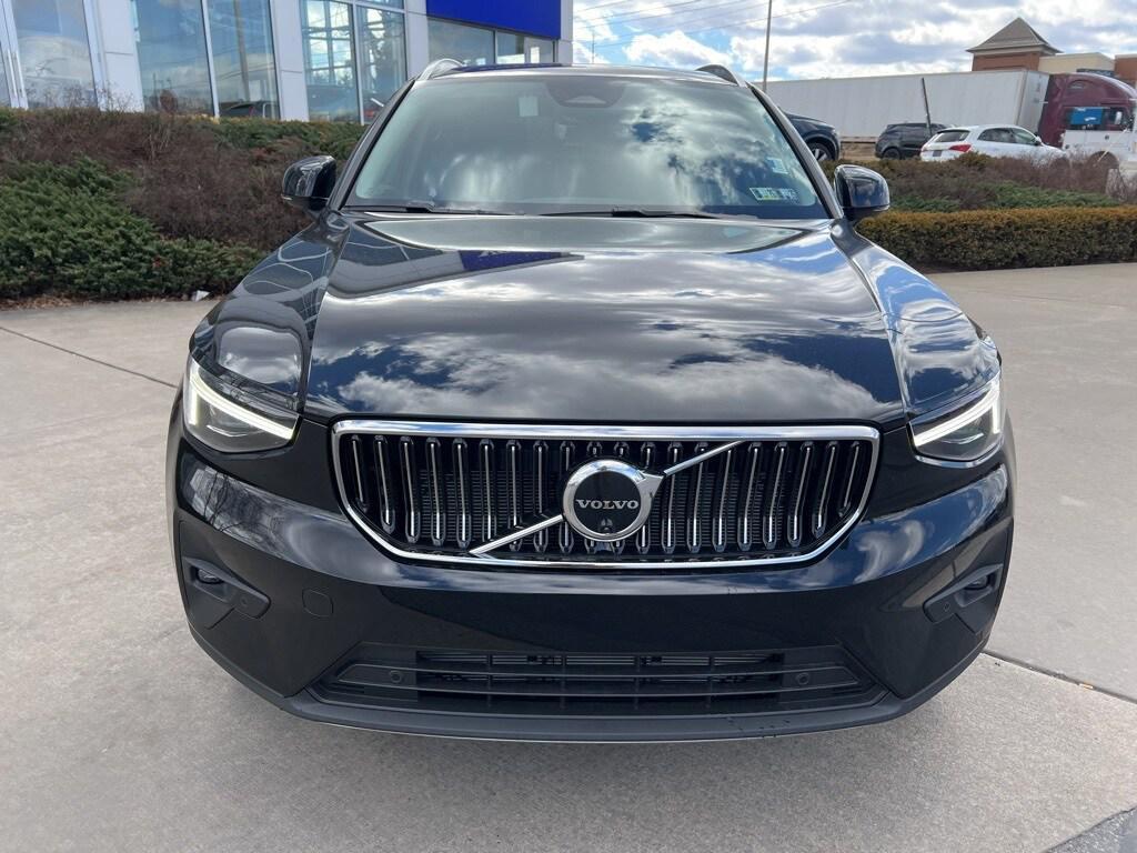 new 2025 Volvo XC40 car, priced at $49,235