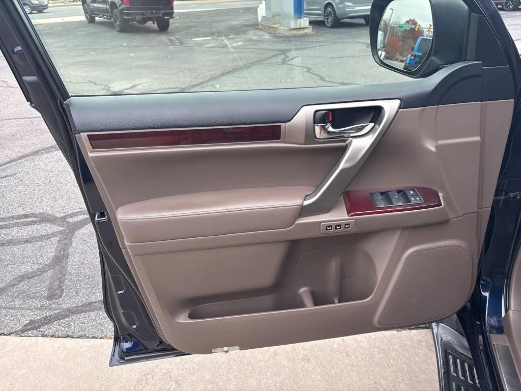 used 2017 Lexus GX 460 car, priced at $25,995