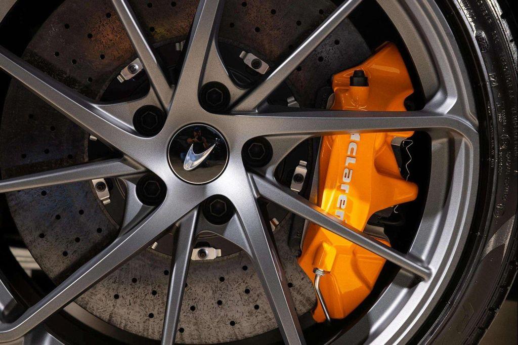 new 2026 McLaren 750S car, priced at $400,000