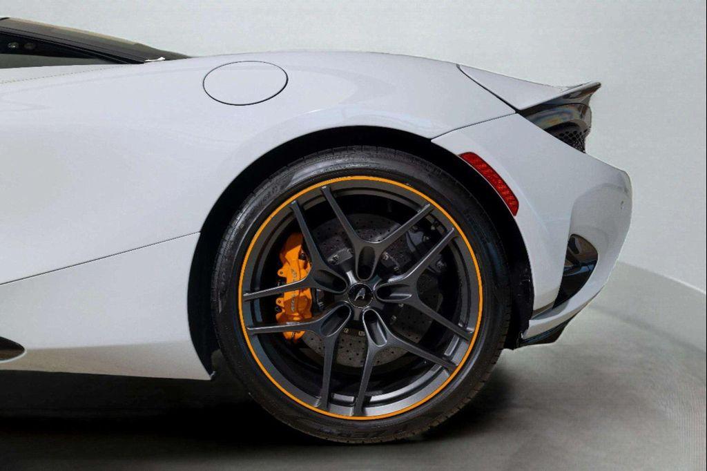 new 2026 McLaren 750S car, priced at $408,400