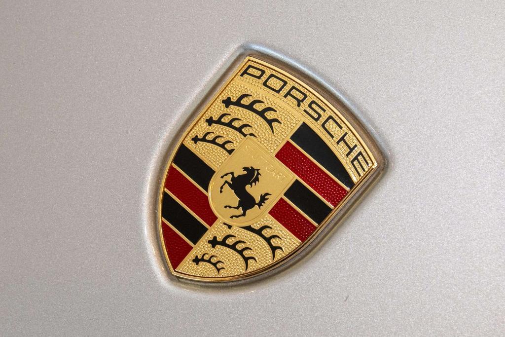 Porsche 911 view 62
