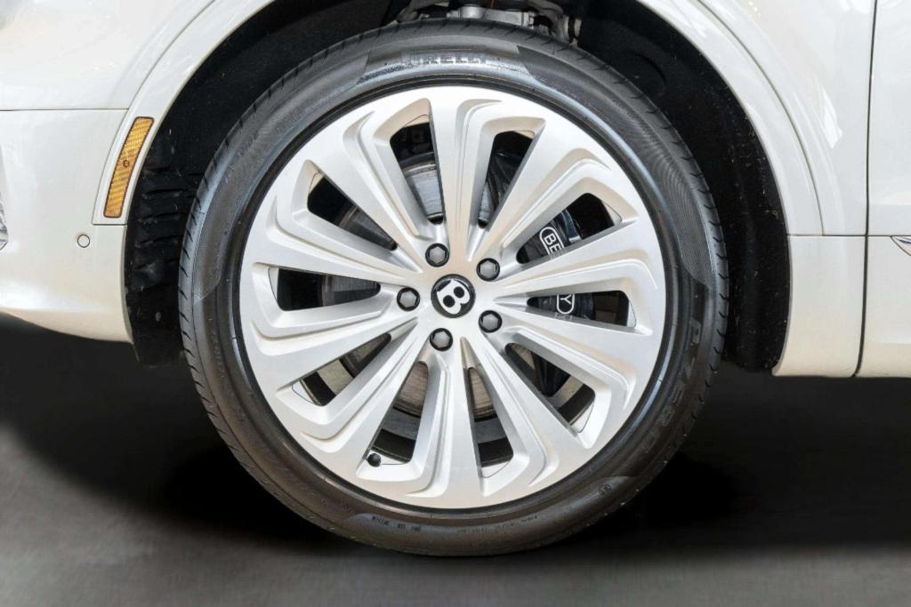 used 2022 Bentley Bentayga car, priced at $129,888