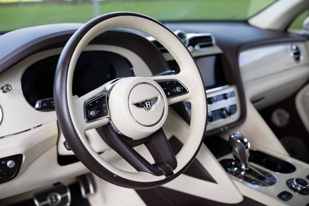 used 2022 Bentley Bentayga car, priced at $127,888